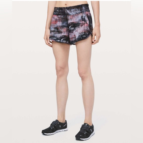 lululemon athletica Pants - Lululemon Tracker Short 4” Azurite Poppy Size 4